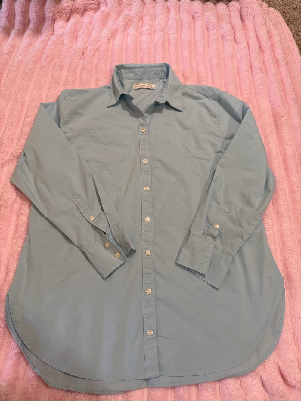 Abercrombie & Fitch Light Blue Men’s Button-Up Shirt